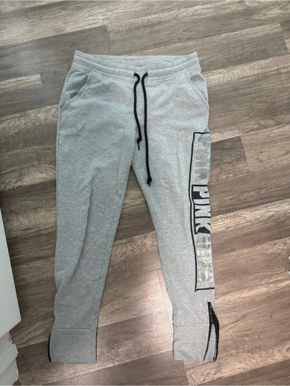 PINK Victoria's Secret Light Gray Women' Jogger Sweatpants with Black Drawcord